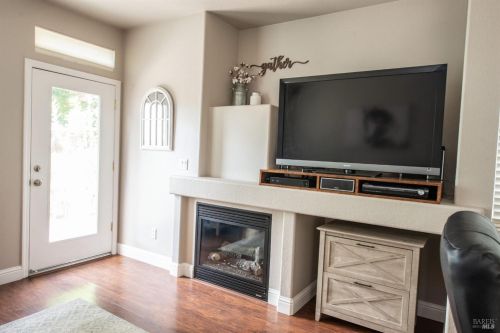 7783 Foppiano Way, Windsor, CA 95492-7701