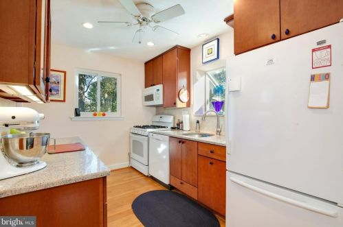 2303 Darrow St, Silver Spring MD 20902-4918 exterior