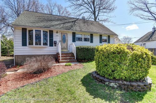 185 Worth St, Iselin, NJ 08830-2462