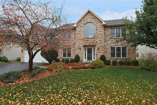5076 Switch Grass Ln, Naperville, IL 60564-5367