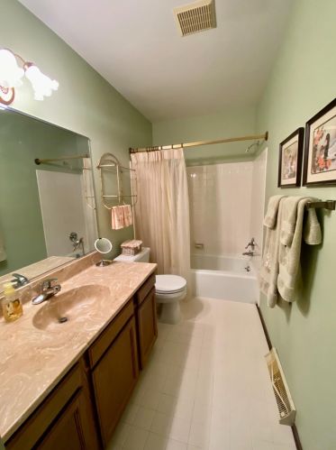 7376 Buchanan St, Gary IN 46410-4655 exterior