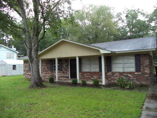 636 Mcdowell Rd, Hinesville, GA 31313-4520