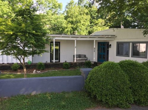 600 Mountain View Cir, Gainesville, GA 30501-1674