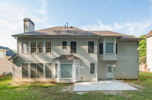 275 Lawrence Pl, Atlanta GA  30349-1068 exterior