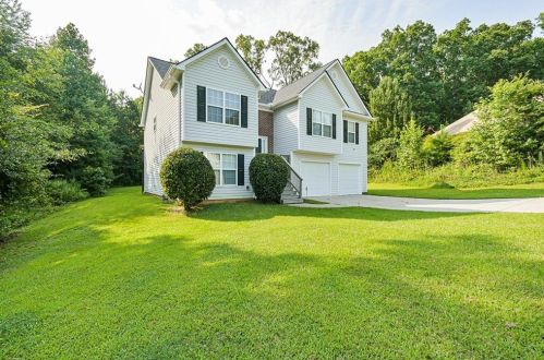 4384 Lock Ness Ln, Lithonia, GA 30039-8457