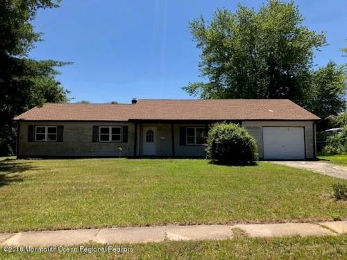 33 Vermont Ave, Jackson Twp, NJ 08527-1542