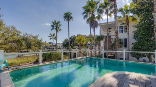 55 Waterway Island Dr, Isle Of Palms SC  29451-2728 exterior