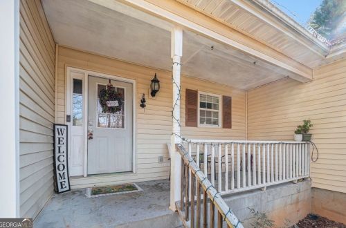 674 Derek Pl, Locust Grove, GA 30248-2840