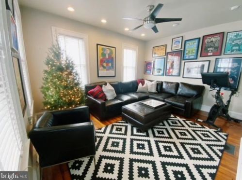 25 Ctr St, Tavistock NJ 08033-1801 exterior