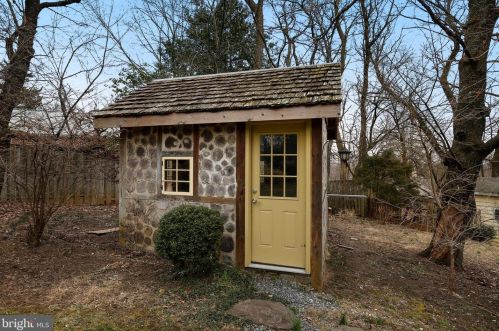 6701 Poplar Ave, Silver Spring MD 20912-4671 exterior