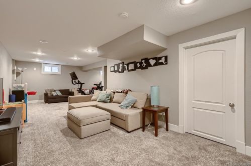 6218 Niagara Ct, Englewood CO 80112-1011 exterior