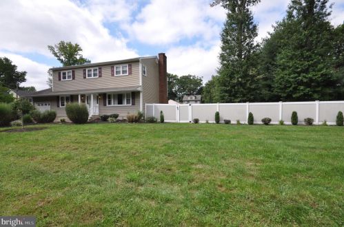 233 Glenn Ave, Trenton, NJ 08648-3743