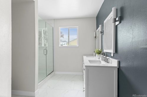 1150 Bates Pkwy, Englewood CO  80113-1777 exterior