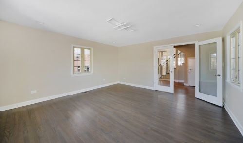 8293 Ozanam Ave, Niles IL  60714-2454 exterior