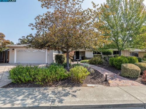 1730 Argonne Dr, Concord, CA 94518-3505