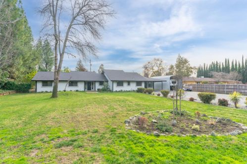 7806 Antelope Rd, Citrus Heights, CA 95610-2340