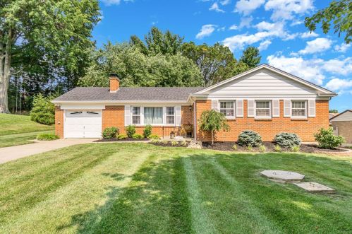 3258 Algus Ln, Cincinnati, OH 45248-2818