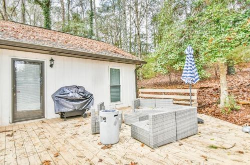 2749 Fieldstone Dr, Conyers GA  30013-1949 exterior