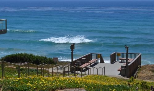1875 Parliament Rd, Encinitas, CA 92024-1032