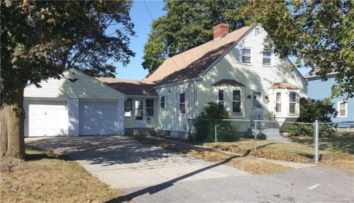 37 Hunter Ave, Providence, RI 02919-4005