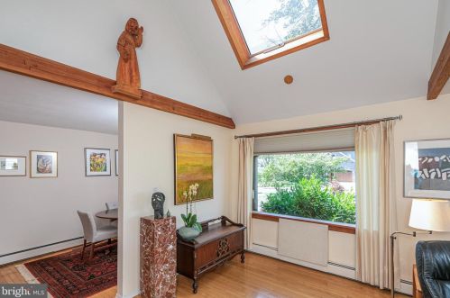 151 Snowden Ln, Princeton NJ 08540-3917 exterior