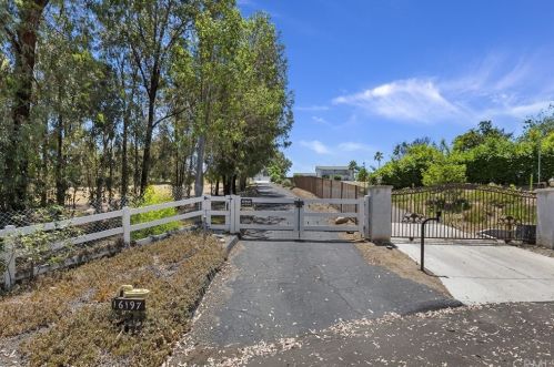 16197 Quarter Horse Rd, Riverside, CA 92504-9770
