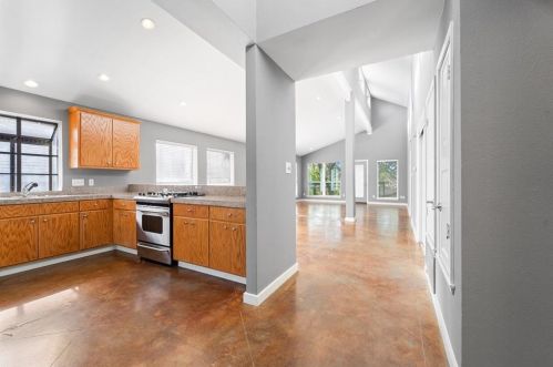7302 Cave Holw, Austin TX  78750-8243 exterior