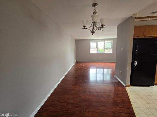 1713 Borbeck Ave, Philadelphia PA  19111-3514 exterior