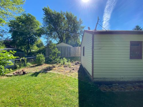 2311 Holloway Ave, Saint Paul MN  55109-4004 exterior