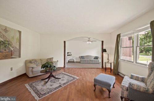 39 Hillman Ct, Aberdeen MD  21001-2406 exterior