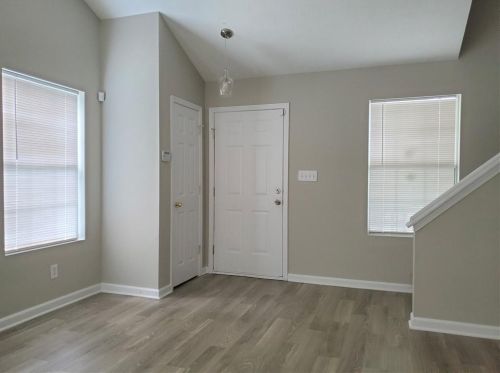 5485 Tunbridge Wells Rd, Lithonia, GA 30058-5684