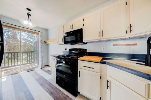1312 Hilo Ave, Saint Paul MN  55128-5625 exterior