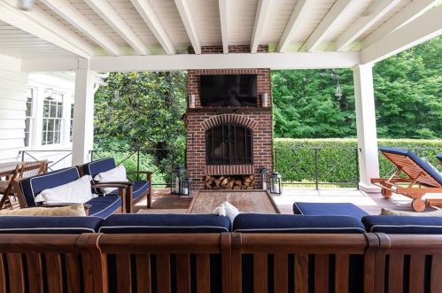 1439 Emory Rd, Atlanta GA  30306-2407 exterior