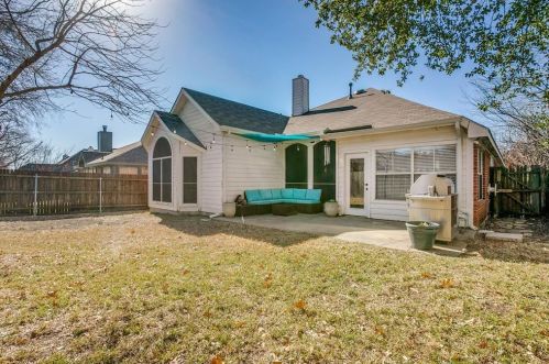 7058 Deer Rdg Dr, Fort Worth TX 76137-4714 exterior