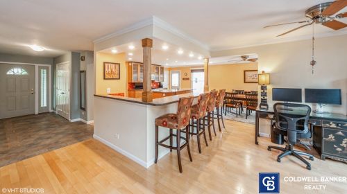 812 Saratoga Ln, Buffalo Grove IL  60089-4226 exterior