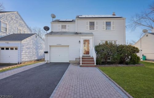 536 Lake Ave, Rahway, NJ 07065-2537