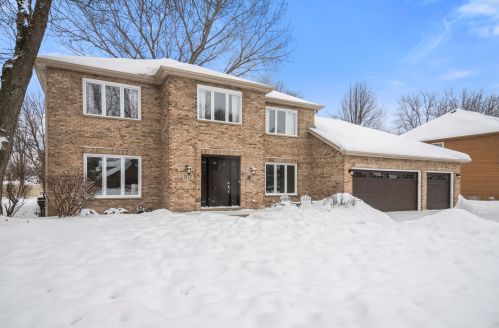 1377 Ginger Ln, Naperville, IL 60565-5228