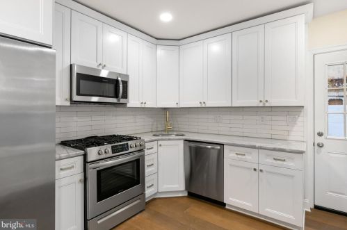 1408 16th St, Philadelphia PA  19146-4710 exterior