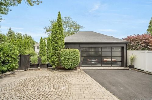 31 Ridge St, Greenwich, CT 06830-6305