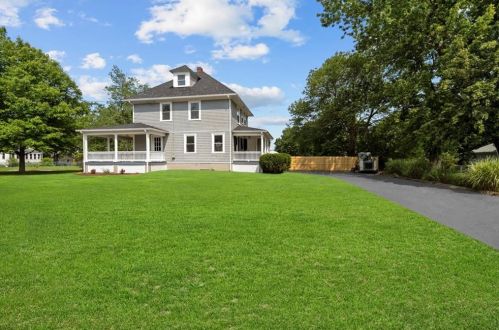 158 Tidewater Dr, Warwick RI  02889-4622 exterior