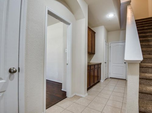 2140 Mcparland Ct, Carrollton TX 75006-2911 exterior