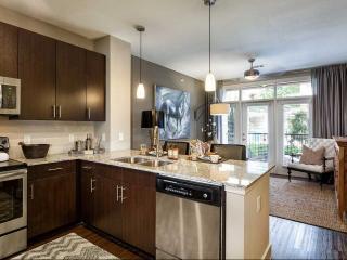 777 Lake Carolyn Pkwy, Irving TX  75039 exterior