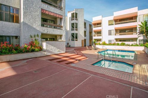 1325 Valley View Rd, Glendale CA  91202-1754 exterior