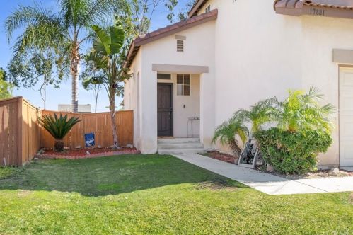17881 Morning Rock Cir, Riverside, CA 92503-6596