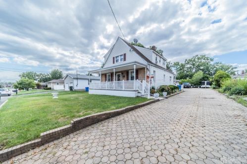 59 Howell Ave, Perth Amboy, NJ 08863-1439