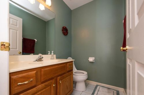 6236 Ashbourne Pl, Cincinnati OH 45233-4455 exterior