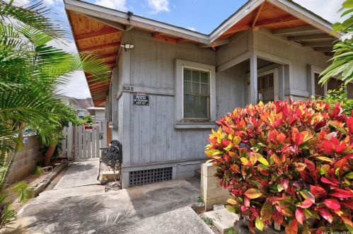 3123 George St, Honolulu HI  96815-4314 exterior