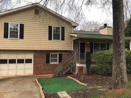 85 Beaver Run Rd, Porterdale, GA 30016-2928