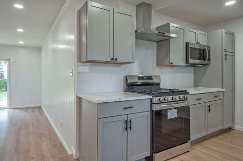 4006 Burning Tree Ln, Garland TX 75042-4607 exterior