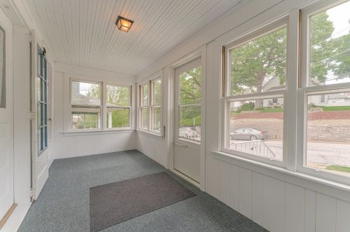 2549 Grove St, Dixmoor, IL 60406-2336